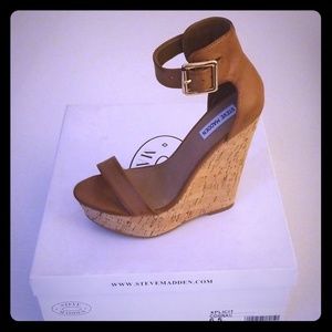 Steve Madden wedges